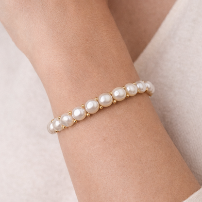Luminous Pearl &amp; Gold Bracelet