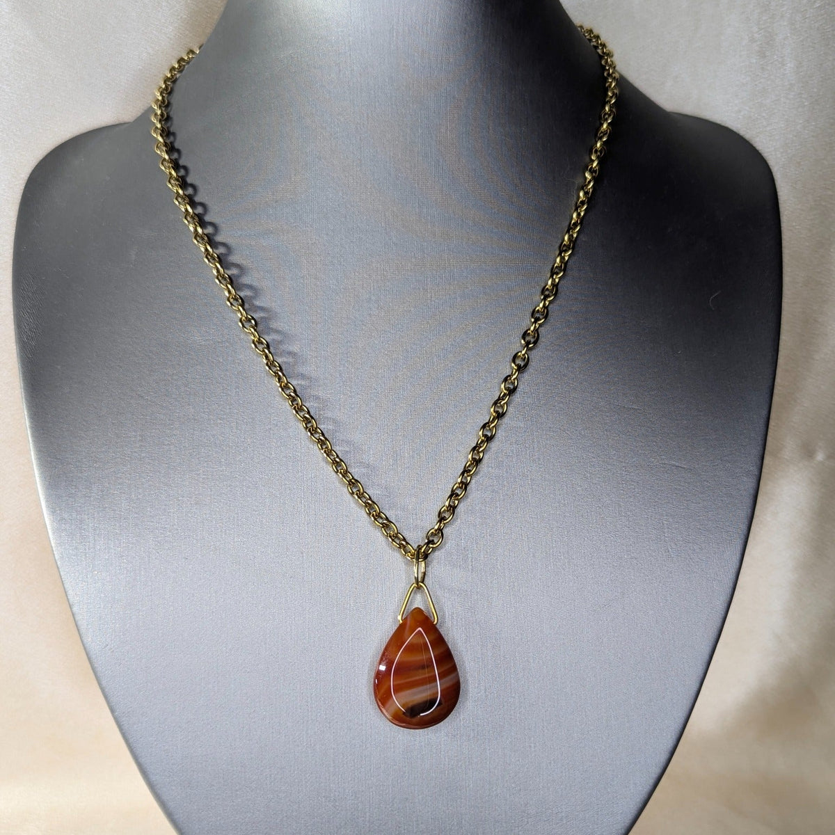 Carnelian Dew Drop