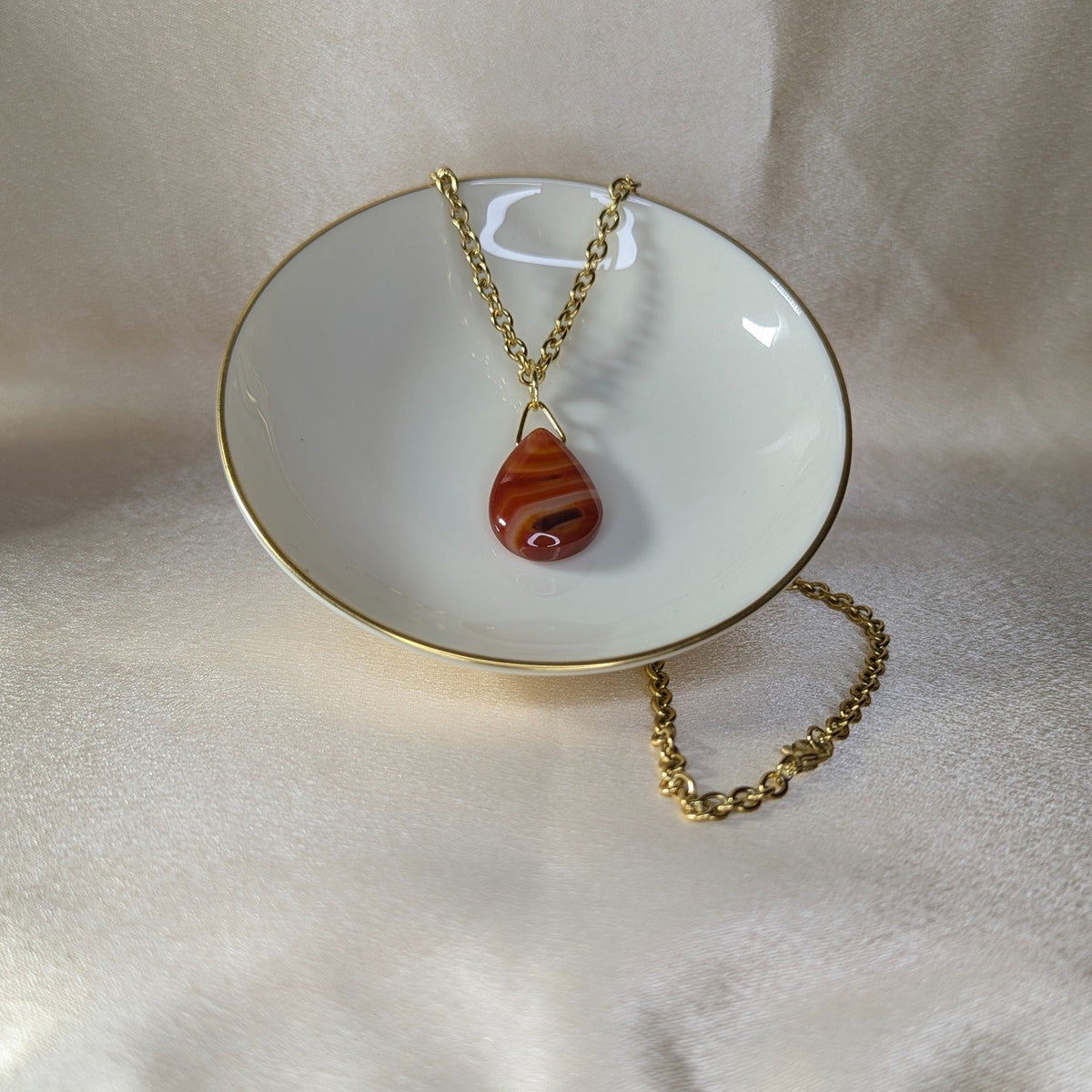 Carnelian Dew Drop