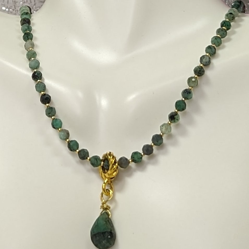 Natural 3-Row Faceted Emerald Jade & Sapphire Gemstone Necklace – 17-19 Inch Choker, Multicolor